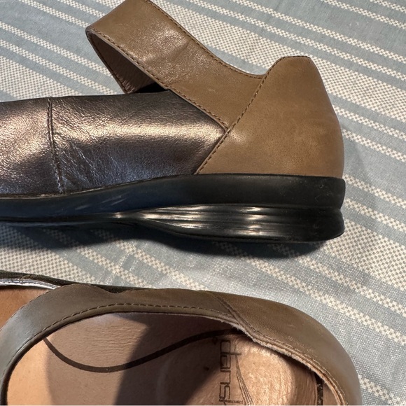 Dansko light bronze/tanish 2 toned textured Leather Women's Shoes - Picture 3 of 13